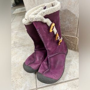 Keen boots! Water proof! Size 7.5